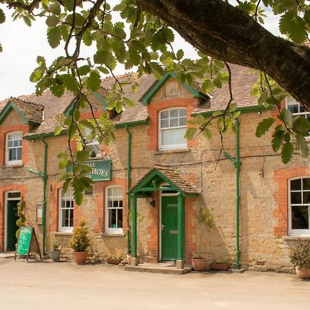 Three Horseshoes Inn Powerstock Eksteriør billede