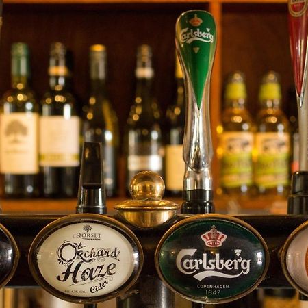 Three Horseshoes Inn Powerstock Eksteriør billede